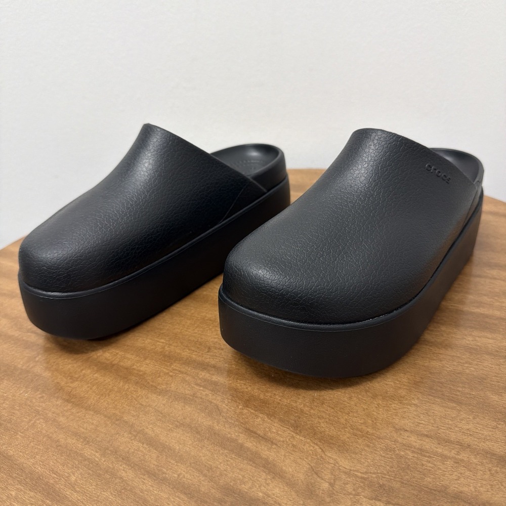 Crocs Dylan Platform Clog Black Slip On Women Sz 7 Sandals Mule Shoes 209869-001
